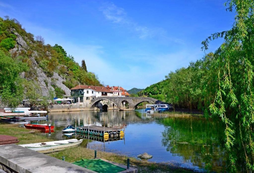 Holiday Home Rijeka Crnojevića エクステリア 写真